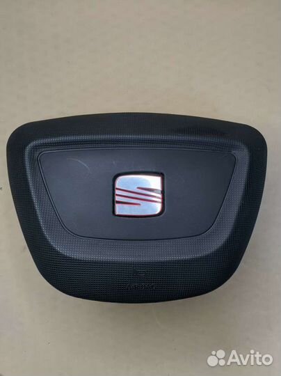 Заглушка руля Seat Ibiza Cupra 4 Leon