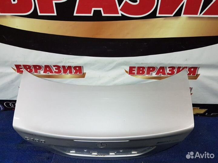 Крышка багажника Mercedes-Benz C-Class W203 111951