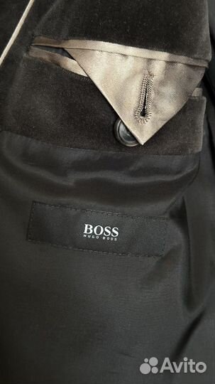 Мужское пальто Hugo Boss 52р