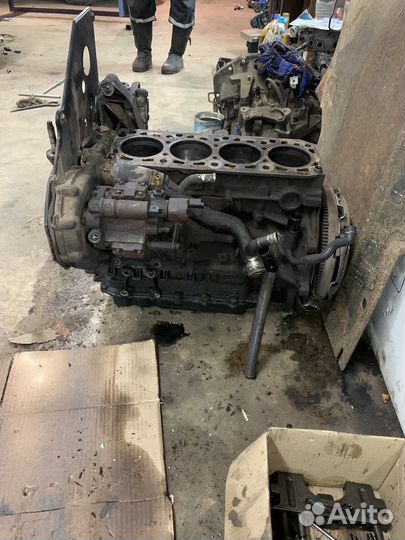 Блок,коленвал