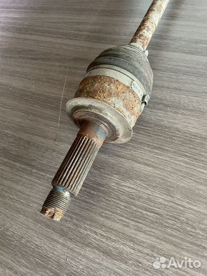 Продам привод заднего моста