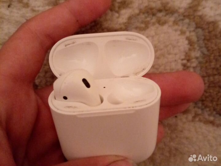 Airpods 2 наушник левый б/у