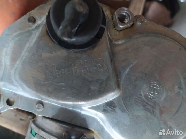 Моторчик дворников Ford sierra