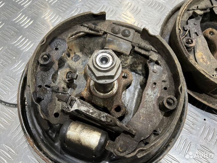 Тормозной механизм Renault Duster 1.6