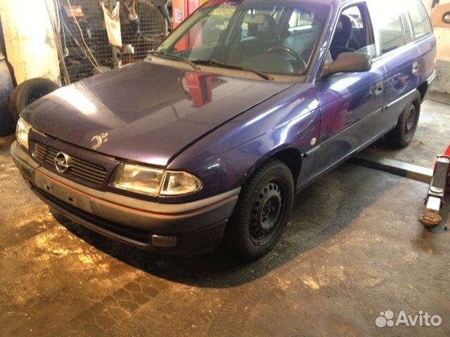 Разбор на запчасти Opel Astra F