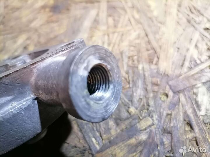 Переходник масляного фильтра Москвич под Ваз