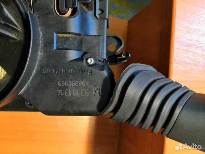 Подрулевой блок и замок багажника к Опель Астра Н