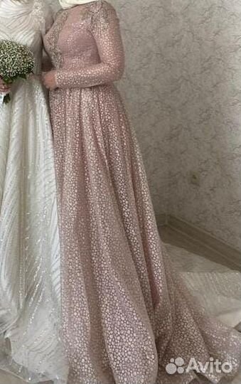 Вечернее платье