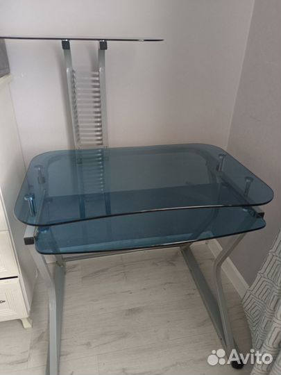 Компьютерный стол IKEA