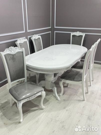 Стол и Стулья