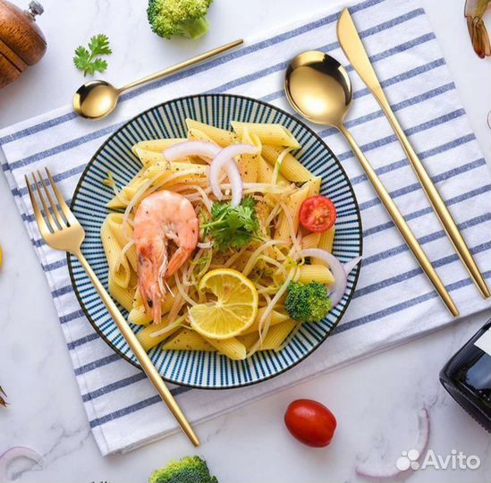 Столовые приборы