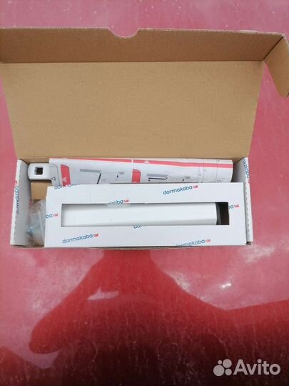 Доводчик дверной dorma и ручки