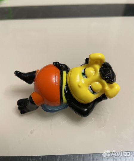 Игрушка из Киндер Сюрприза Maxi