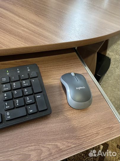 Компьютерный стол