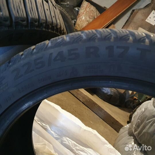 Continental IceContact 2 225/45 R17