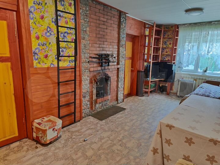 Дом 129 м² на участке 8 сот.