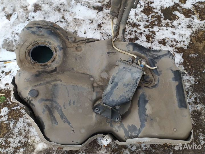 Топливный бак volkswagen passat CC