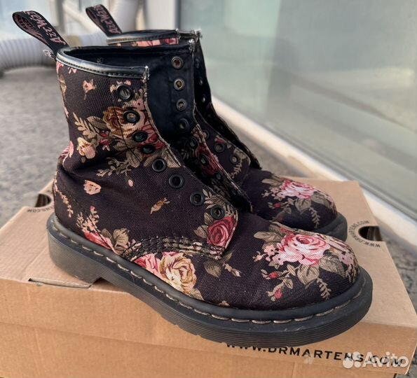 Dr martens ботинки Victorian Flowers с цветами