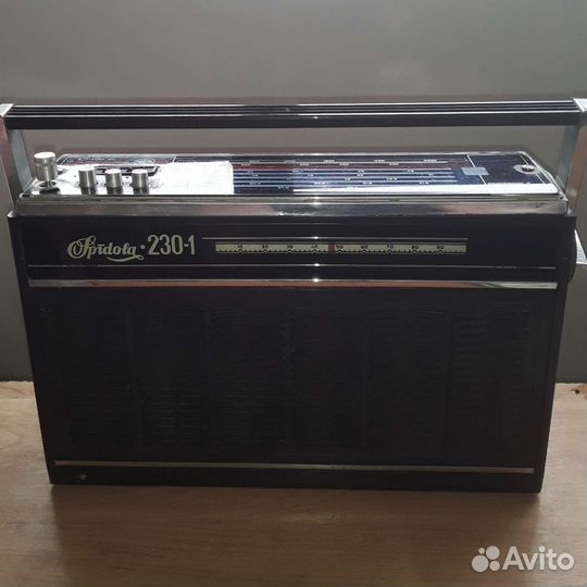 Радиоприемник СССР vef spidola 230-1