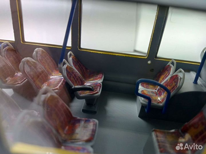 Модель автобуса Мерседес