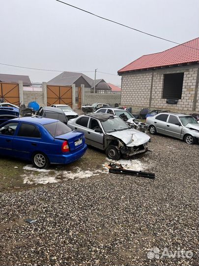 Hyundai акцент на разбор