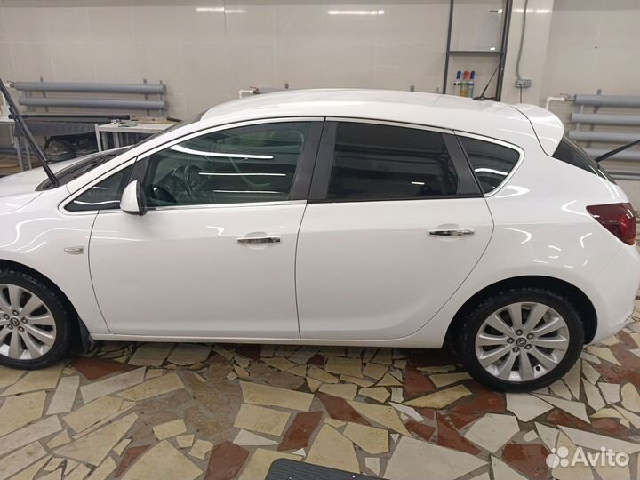 Opel Astra 1.6 AT, 2012, 188 888 км