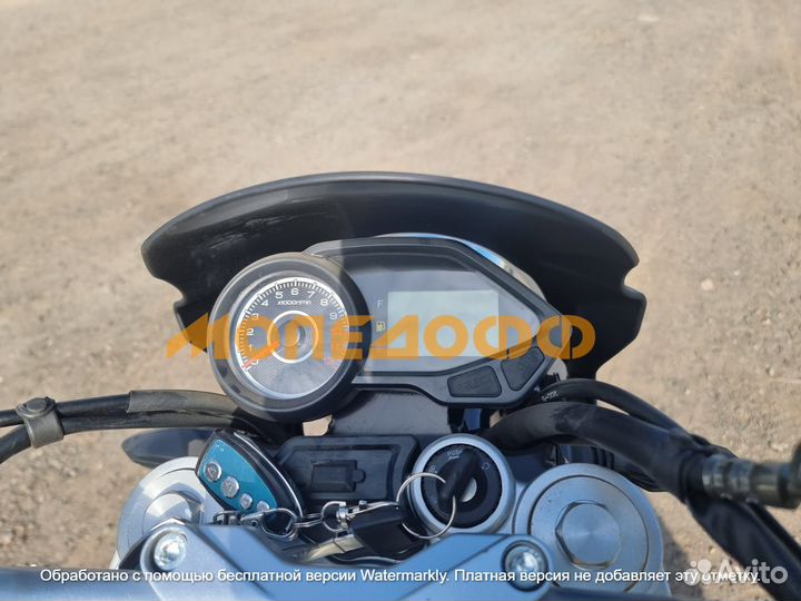 Мотоцикл M1NSK C4 250 + шлем