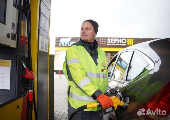 Заправщик на АЗС Роснефть м.Братиславская (MR036)