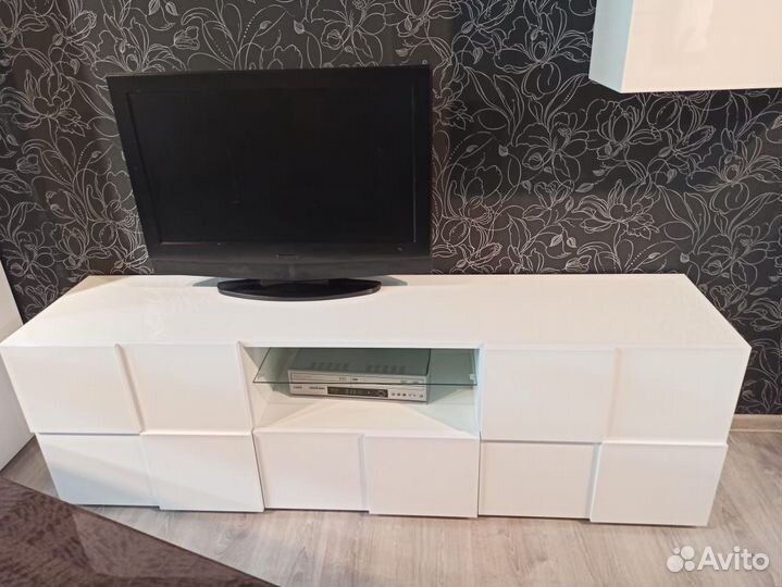 Тумба под тв