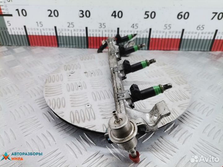 Форсунка Ford Focus рест. 2004 1111849