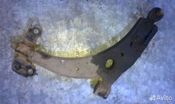 Kia shuma I рычаг подвески с шаровой