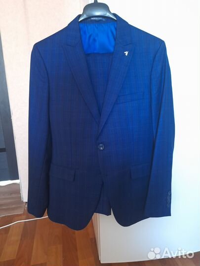 Мужской классический костюм