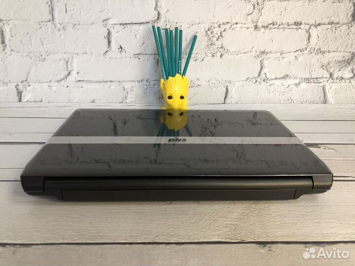 Игровой ноутбук i7 8Gb RAM 2 video