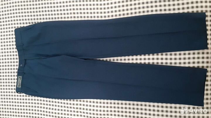 Брюки фирмы 