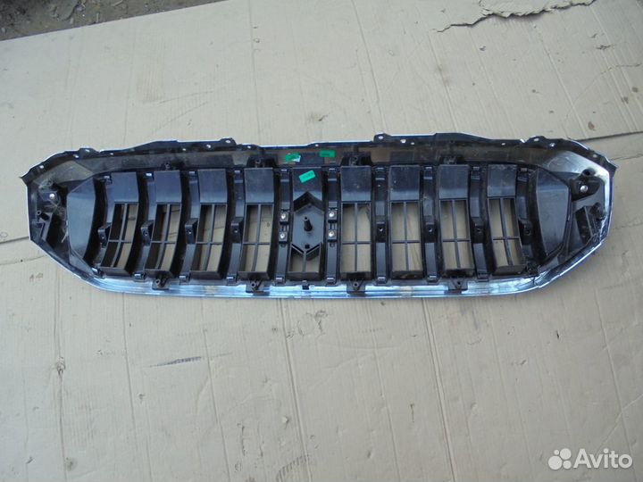 Решетка радиатора Suzuki SX4 (2013-нв)