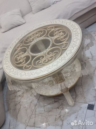 Журнальный столик