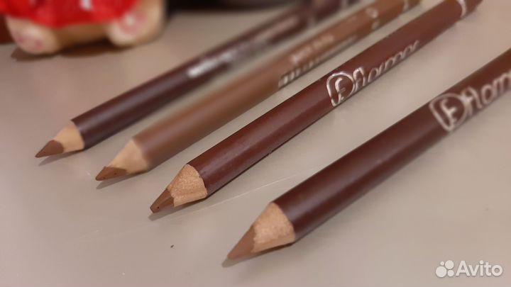 Карандаш для бровей Flormar
