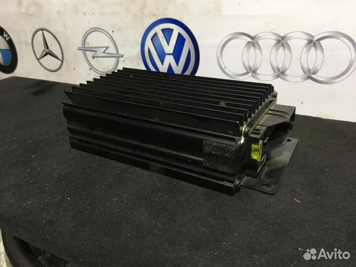 Усилитель звука на Мерседес Mersedes-Benz