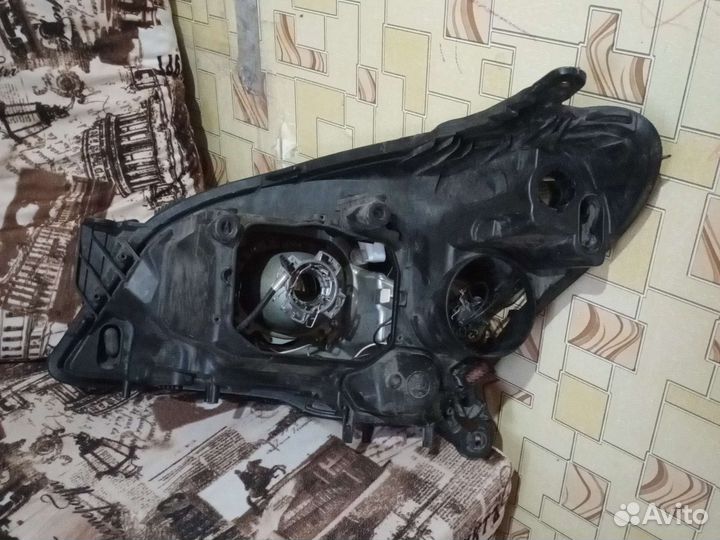Правая фара opel astra h ксенон