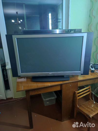 Продаю телевизор LG