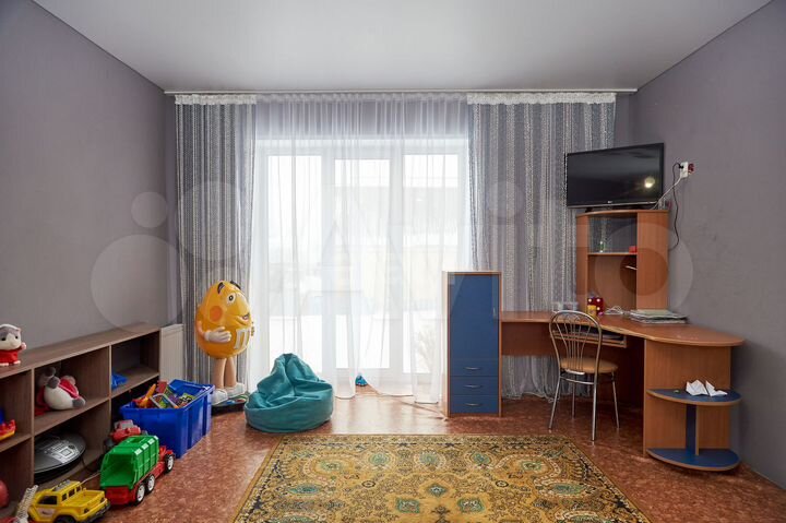 Дом 209,3 м² на участке 10 сот.