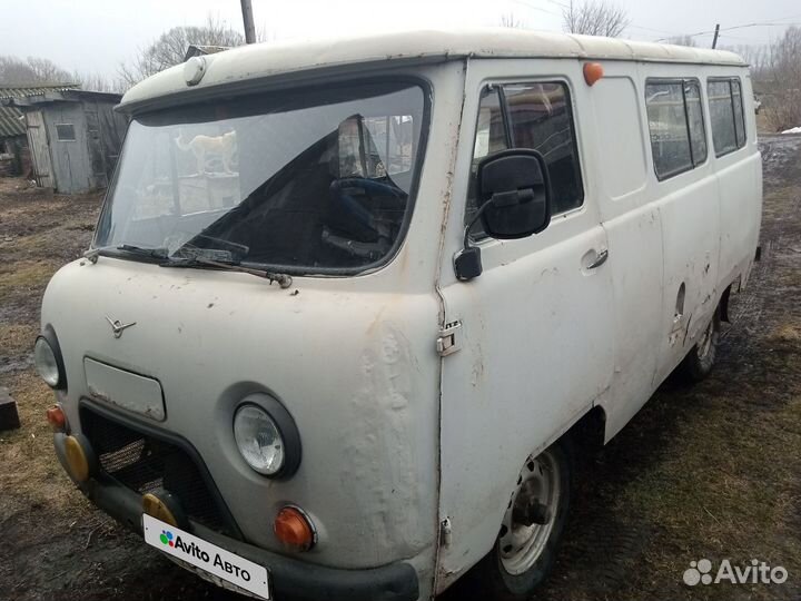 УАЗ 452 Буханка цельнометаллический, 2001