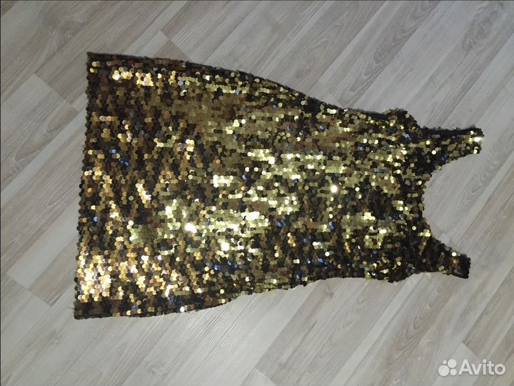Платье с пайетками