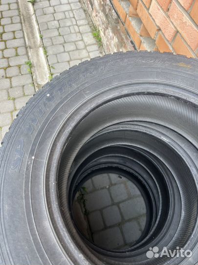 Dunlop SP Winter Ice 01 265/60 R18