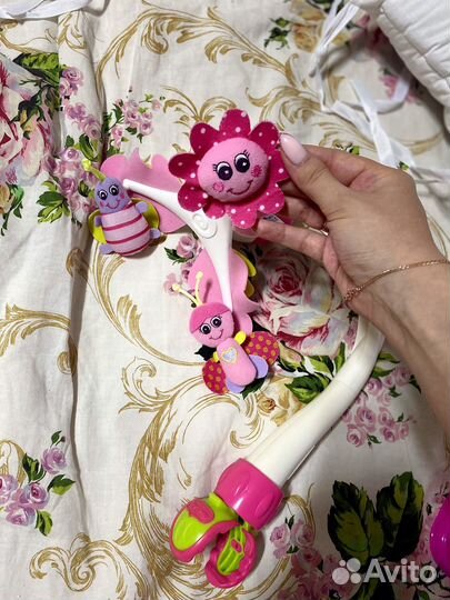 Мобиль на кроватку для малышки