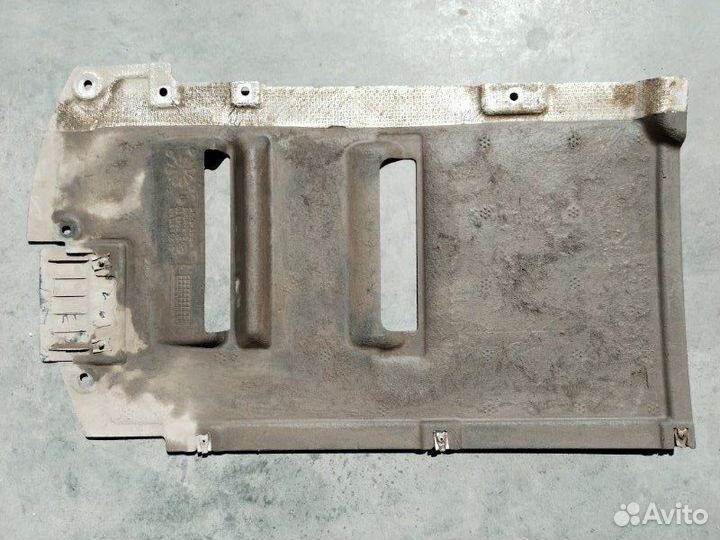 Накладка декоротивная на двигатель Bmw X3 F25