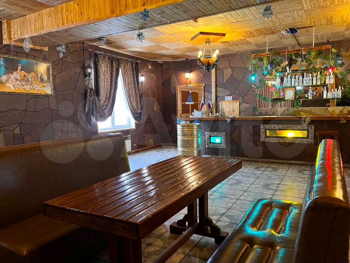 Здание, 350 м²