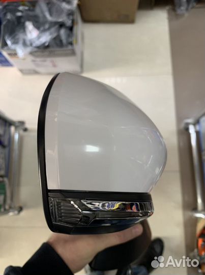 Боковое зеркало Toyota camry v70