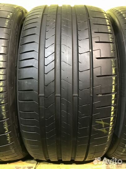 Pirelli P Zero PZ4 285/30 R22 101U