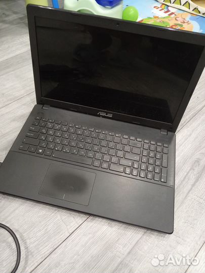 Ноутбук asus